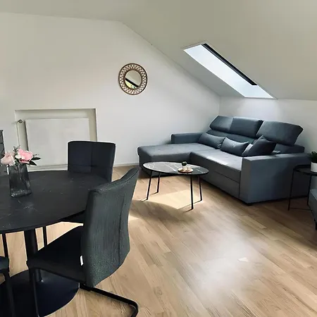 Apartment Burgblick - Mit Terrasse *